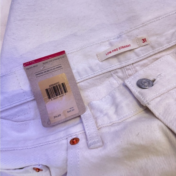Levi’s Low Pro Jeans - Picture 3 of 4